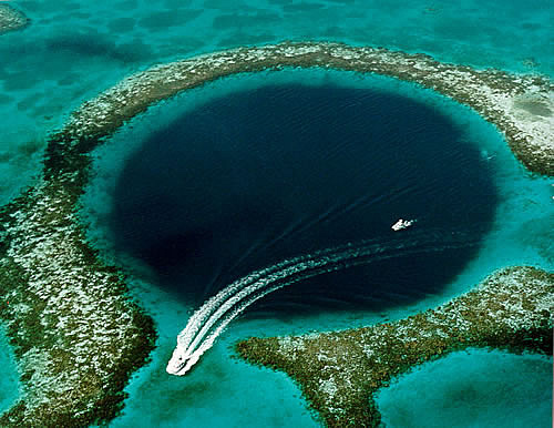 4. Great Blue Hole , Belize